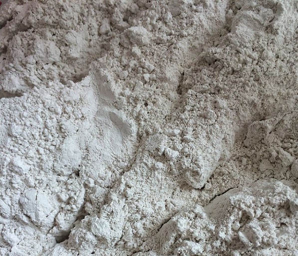 高纯氧化钙和普通生石灰区别及作用有哪些？